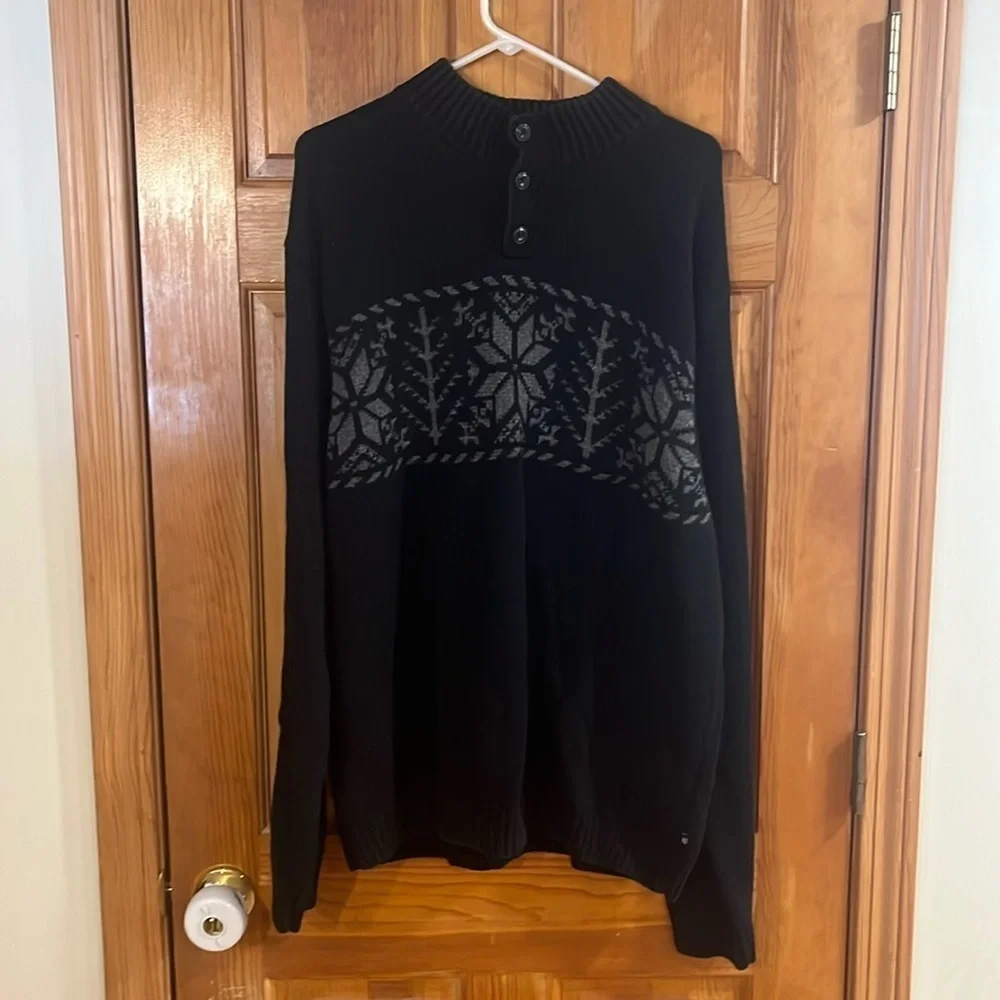 Chaps men’s quarter button pull over winter sweater size xlarge.